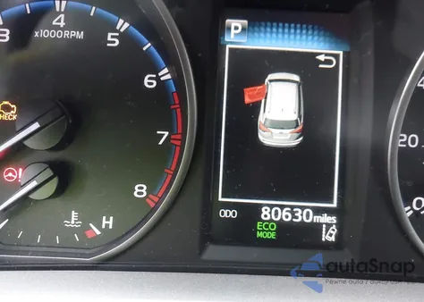 2017 Toyota Rav4 Xle z USA, uszkodzony, nr VIN JTMRFREV9HJ703746